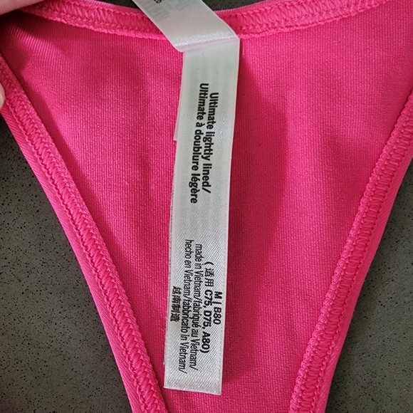 PINK Ultimate Twist Front Sports Bra - Picture 4 of 4